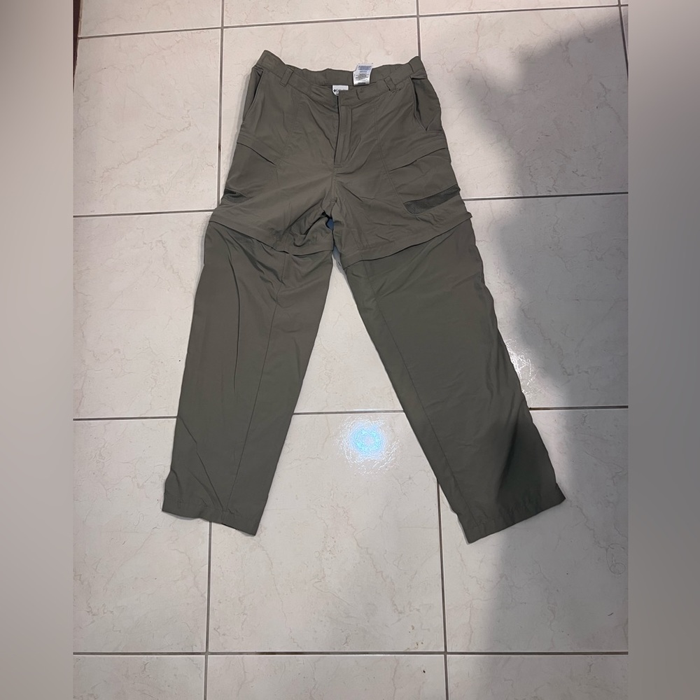 Columbia Kaki